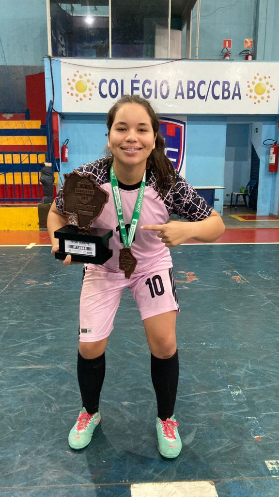 Seleção feminina de Futsal de Juti conquista premiação nos Jogos Escolares da Juventude