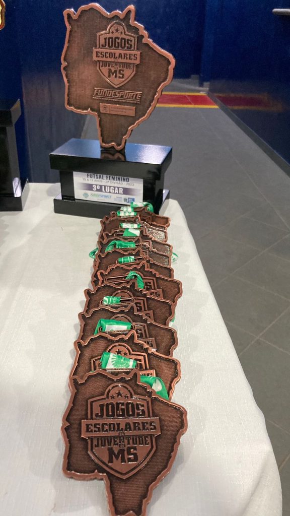 Seleção feminina de Futsal de Juti conquista premiação nos Jogos Escolares da Juventude