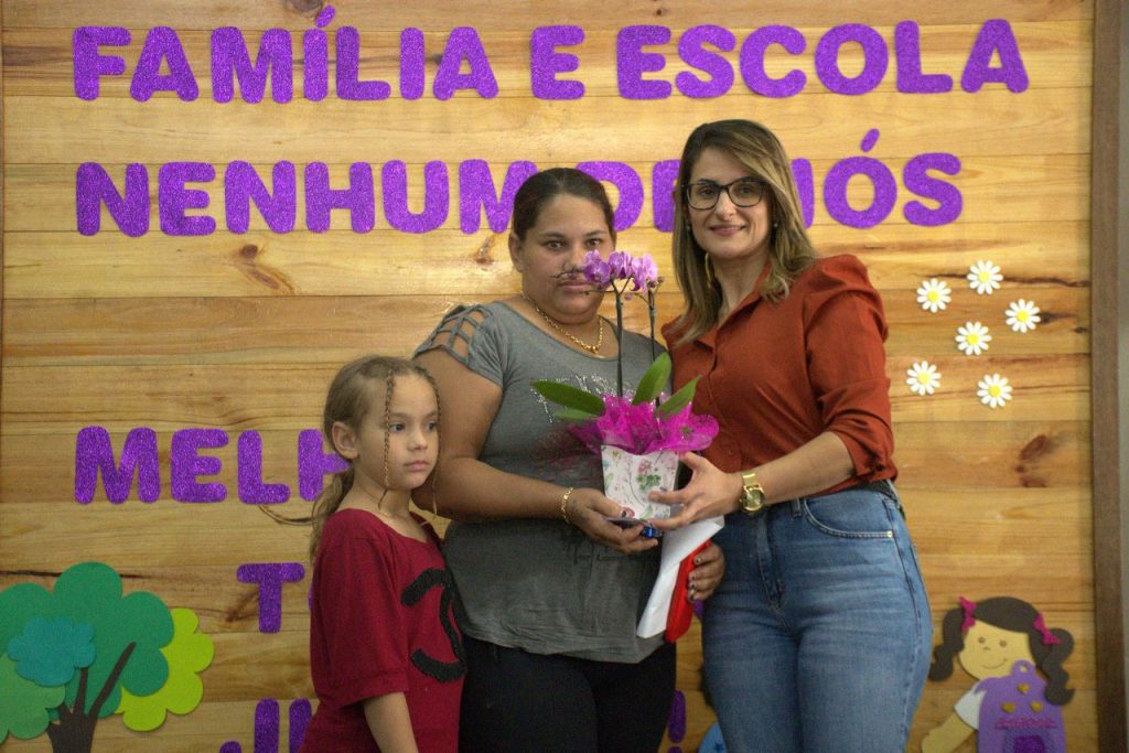 Escola Municipal Professora Cecília Mutsumi Honda Perecin realizou Reunião da Família na Escola