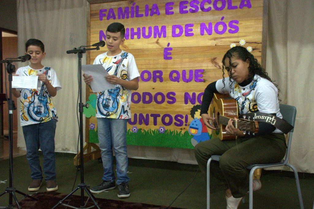 Escola Municipal Professora Cecília Mutsumi Honda Perecin realizou Reunião da Família na Escola