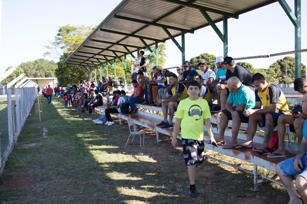 Primeira rodada do Campeonato Municipal de Futebol Suíço reúne grande público em Juti