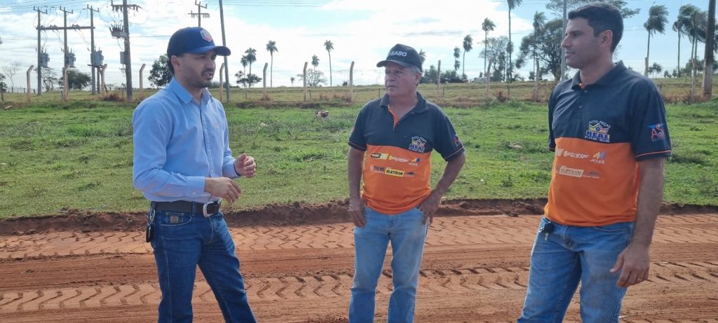 Prefeito Rogério Torquetti anuncia etapa do Velocross em Tacuru