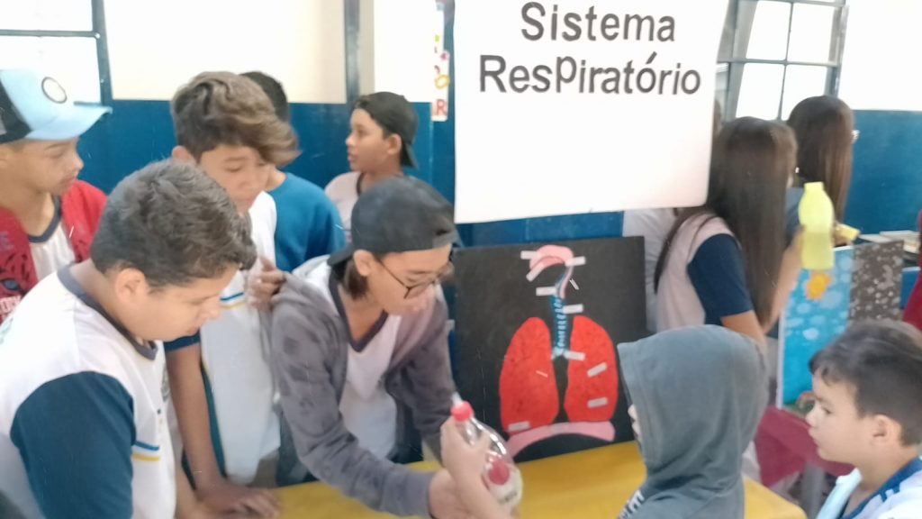 Escolas municipais realizaram Feira de Ciências para apresentação de projetos, pesquisas e experimentos dos alunos