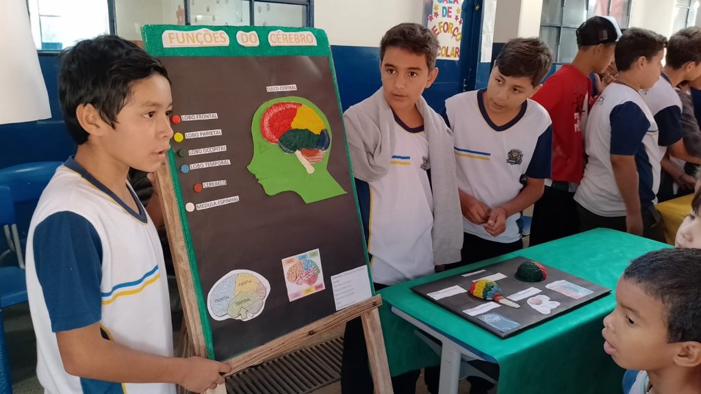 Escolas municipais realizaram Feira de Ciências para apresentação de projetos, pesquisas e experimentos dos alunos