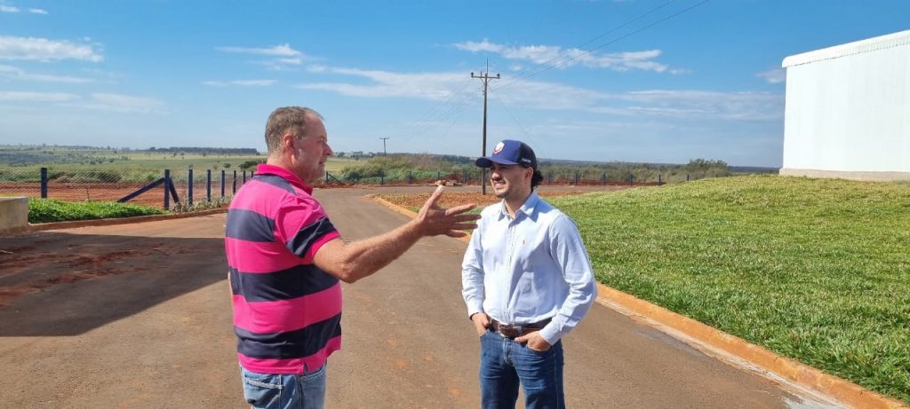 Prefeito Rogério visita diversas obras no município e anuncia competição de velocross