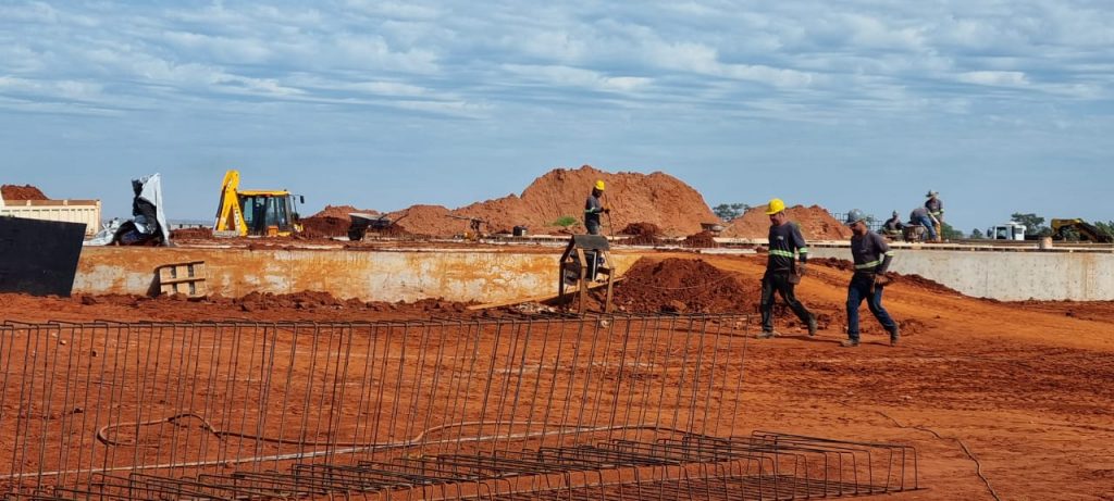 Prefeito Rogério visita diversas obras no município e anuncia competição de velocross