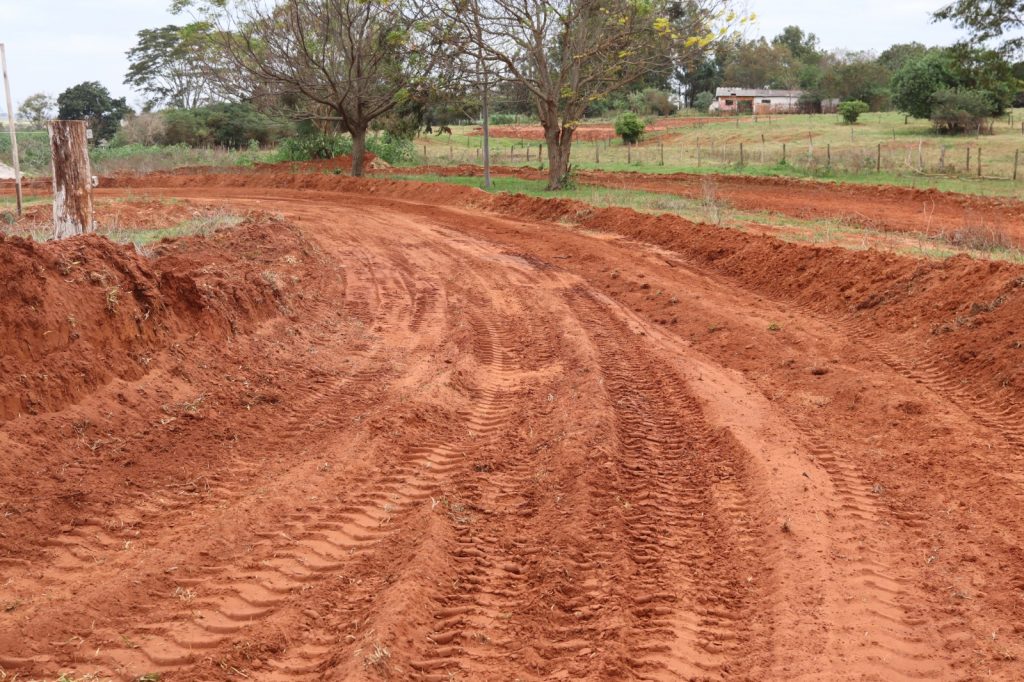 Prefeito Rogério visita diversas obras no município e anuncia competição de velocross