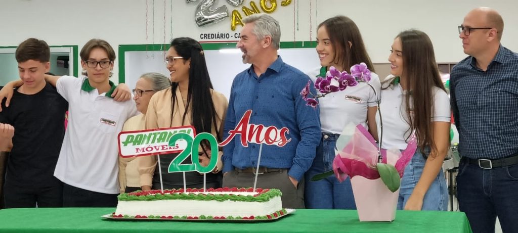 Pantanal Móveis celebra 20 anos em Amambai