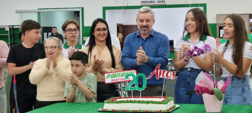 Pantanal Móveis celebra 20 anos em Amambai