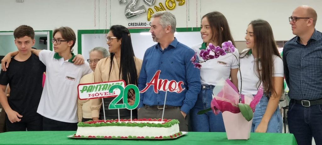 Pantanal Móveis celebra 20 anos em Amambai