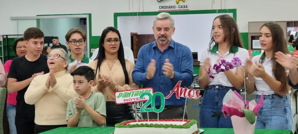 Pantanal Móveis celebra 20 anos em Amambai