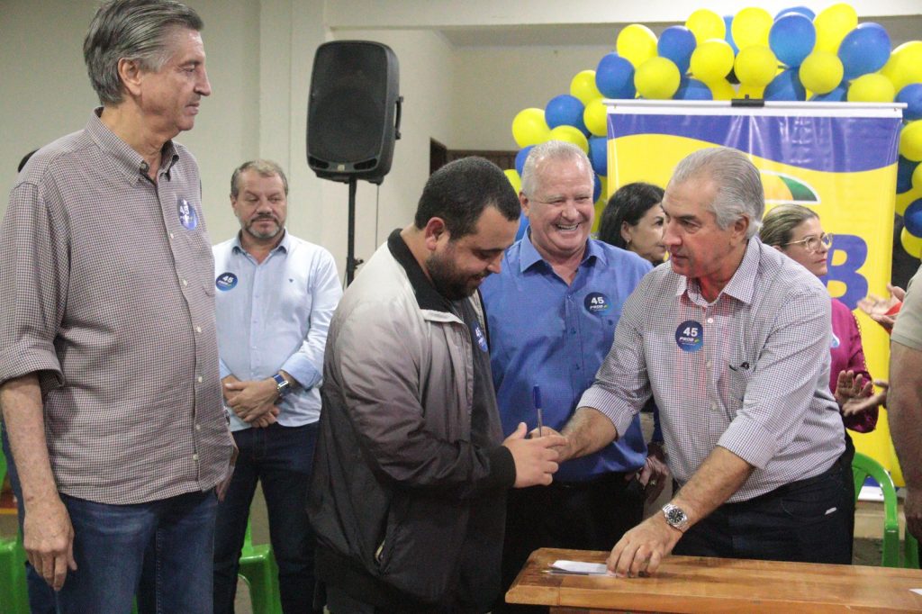 Em Juti, público comparece em massa para a filiação de Gilson Cruz no PSDB