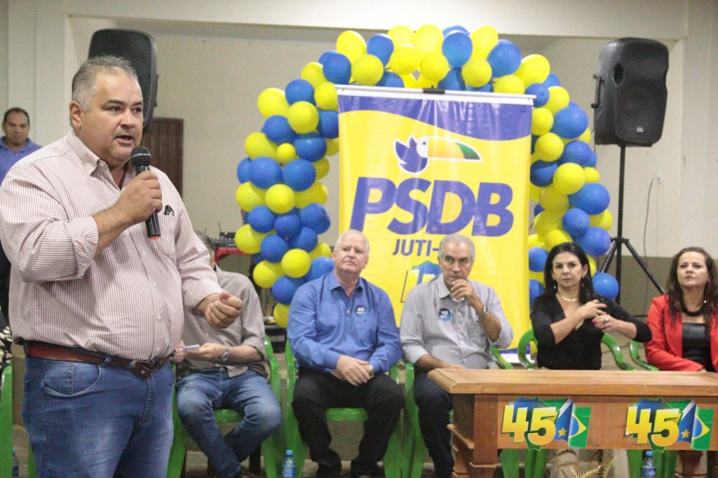 Em Juti, público comparece em massa para a filiação de Gilson Cruz no PSDB