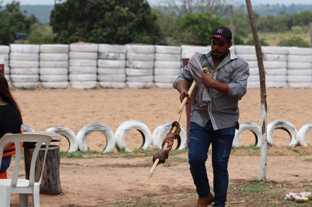 Servidores públicos de Caracol celebram seu dia com uma grande festa