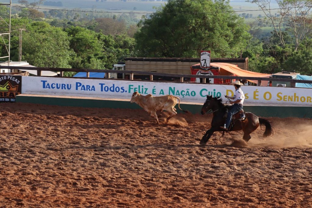 Tacuru: Prefeito Rogério Torquetti comemora sucesso da Expotac 2023