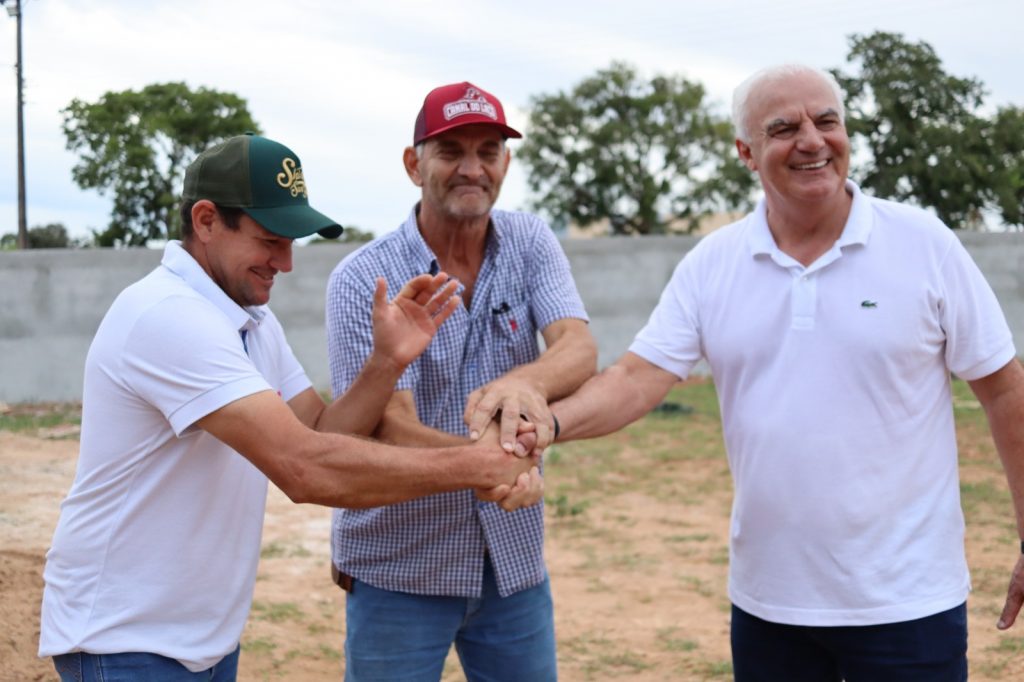 Patrão Nino Pradela recebe prefeito Neco e vice Preguinho para apresentar novas obras estruturais para a grande Festa do Laço
