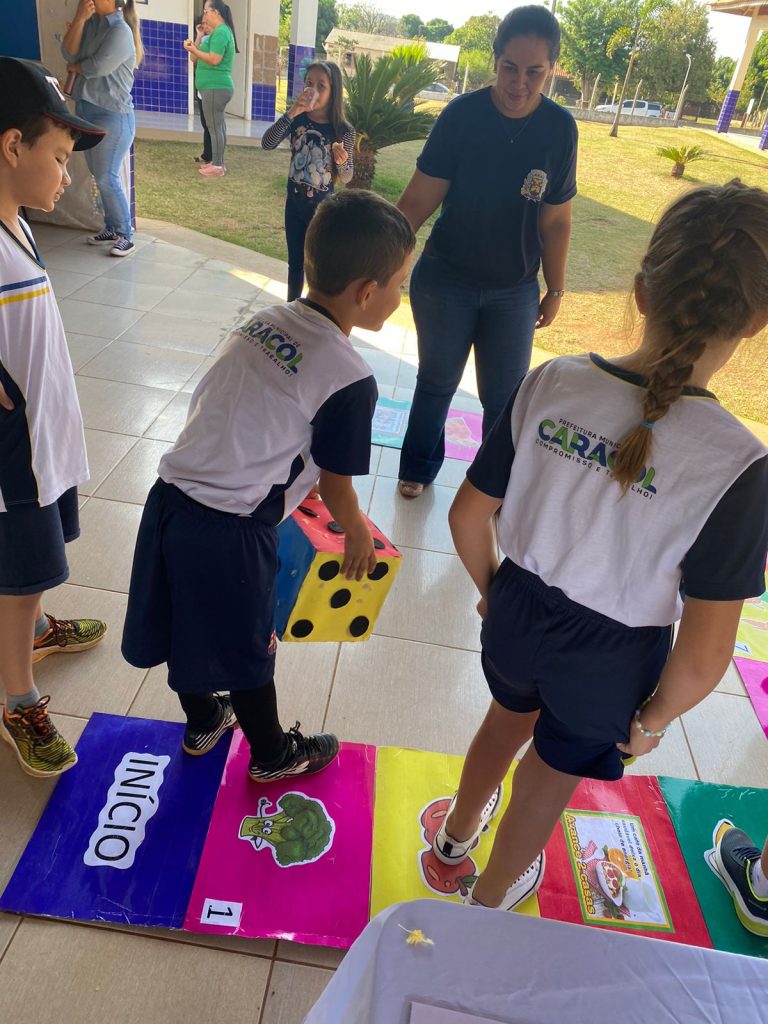 Alunos da Escola Municipal Joaquim Antônio dos Santos participam do projeto Alimentação Saudável