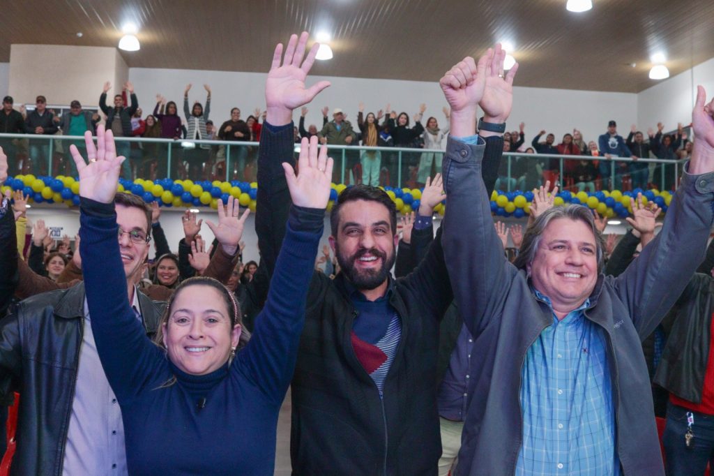 Pré-lançamento de Jean da Saúde reúne multidão de amigos e apoiadores