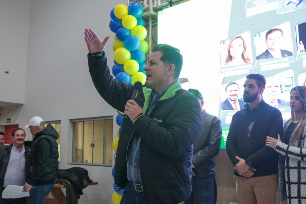 Pré-lançamento de Jean da Saúde reúne multidão de amigos e apoiadores