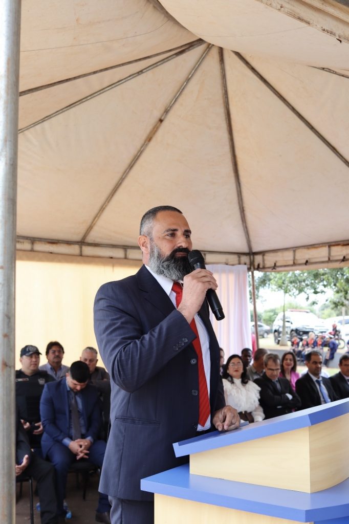 Vereadores de Paranhos inauguraram uma das maiores Câmaras Municipais do interior de Mato Grosso do Sul nesta sexta-feira (5)