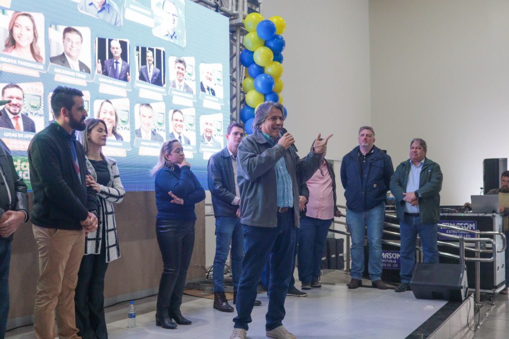 Pré-lançamento de Jean da Saúde reúne multidão de amigos e apoiadores