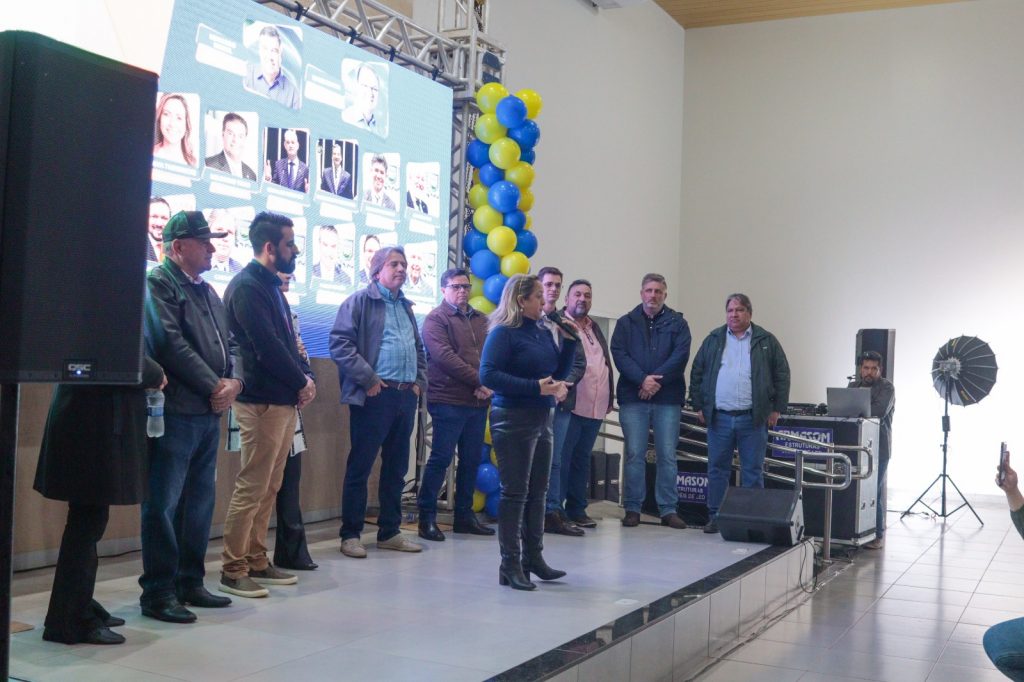 Pré-lançamento de Jean da Saúde reúne multidão de amigos e apoiadores