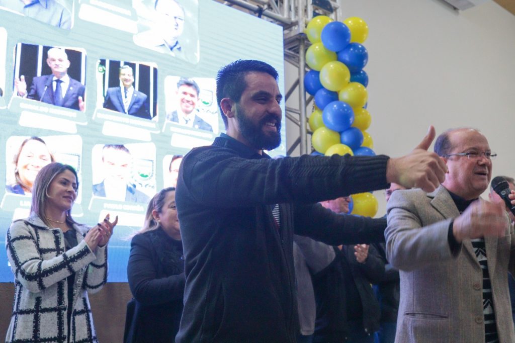 Pré-lançamento de Jean da Saúde reúne multidão de amigos e apoiadores