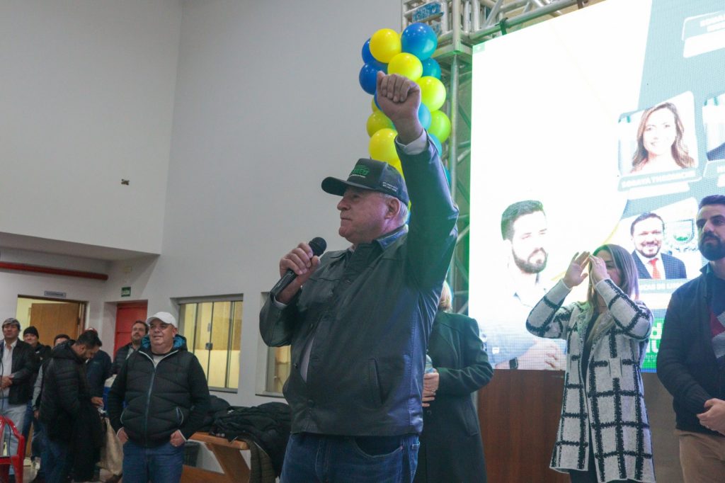 Pré-lançamento de Jean da Saúde reúne multidão de amigos e apoiadores