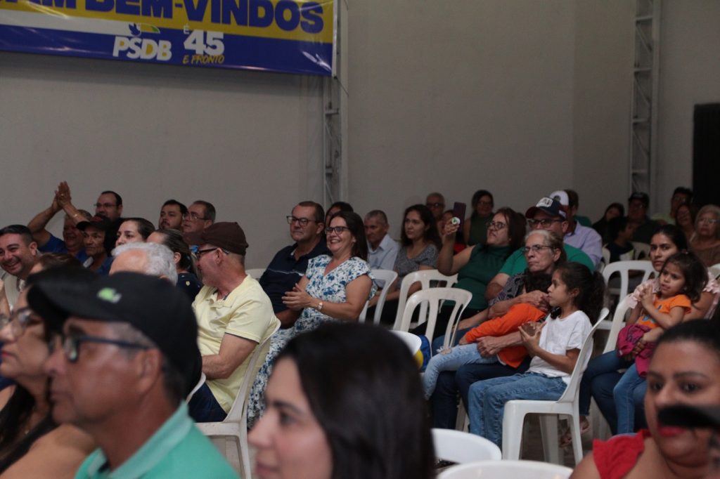 Lançamento da pré-candidatura de Neco Pagliosa reúne grande público em Caracol