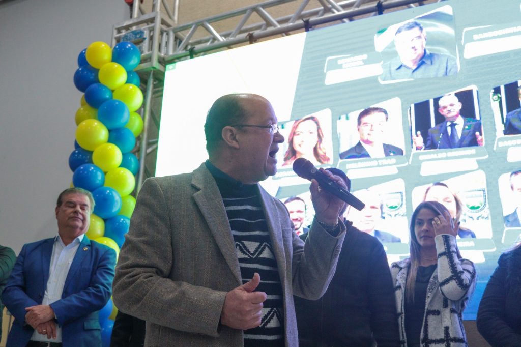 Pré-lançamento de Jean da Saúde reúne multidão de amigos e apoiadores