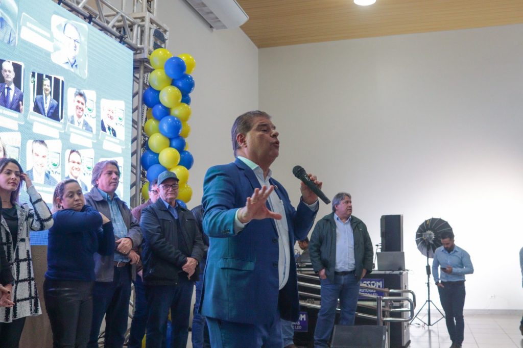 Pré-lançamento de Jean da Saúde reúne multidão de amigos e apoiadores