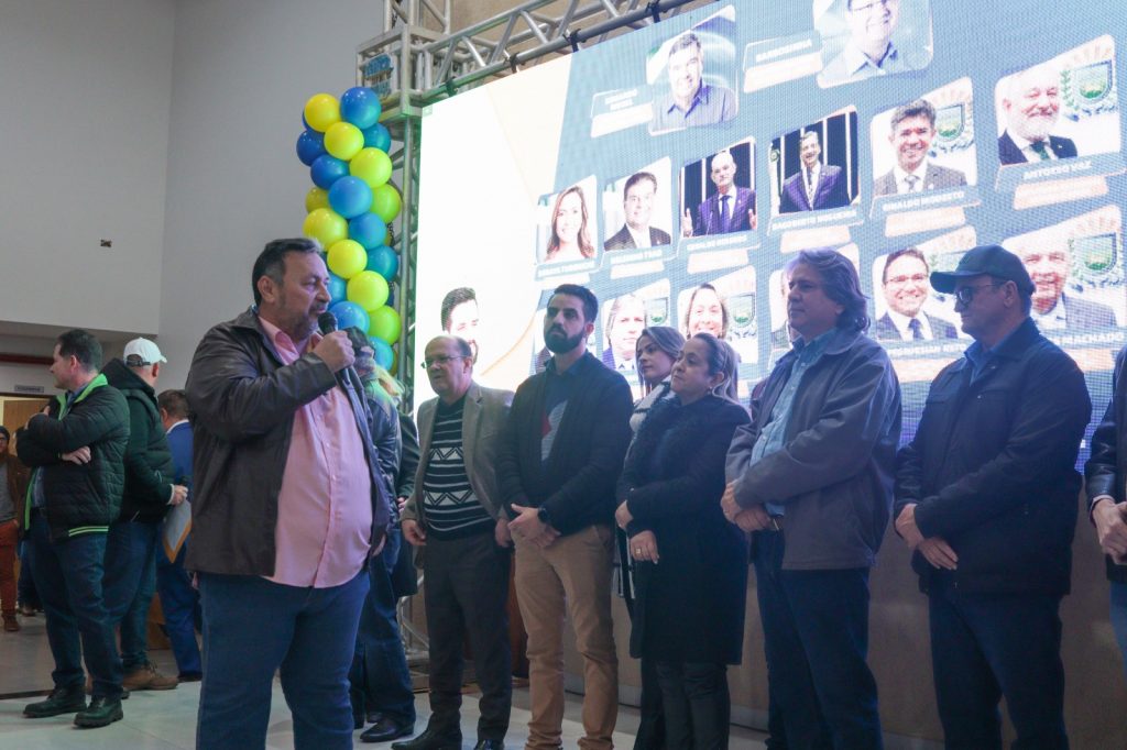 Pré-lançamento de Jean da Saúde reúne multidão de amigos e apoiadores