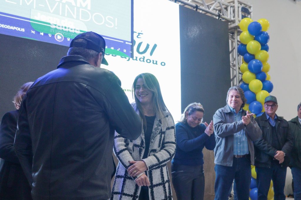 Pré-lançamento de Jean da Saúde reúne multidão de amigos e apoiadores