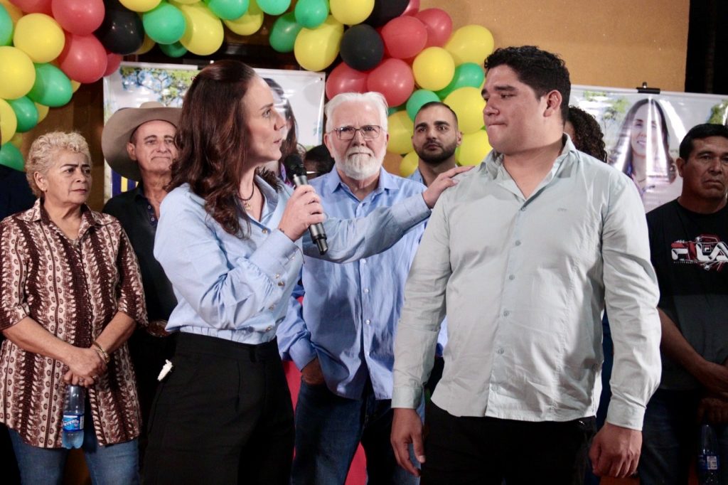 Com sucesso de público, convenção do MDB homologa Najla Mariano como pré-candidata a prefeita de Coronel Sapucaia