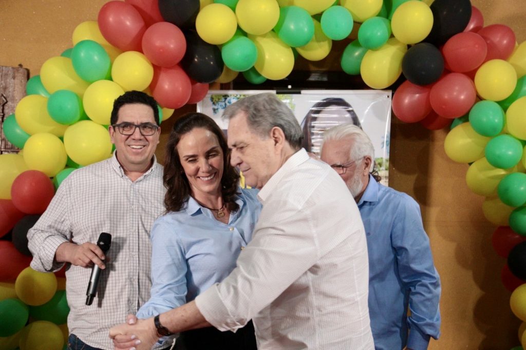 Com sucesso de público, convenção do MDB homologa Najla Mariano como pré-candidata a prefeita de Coronel Sapucaia