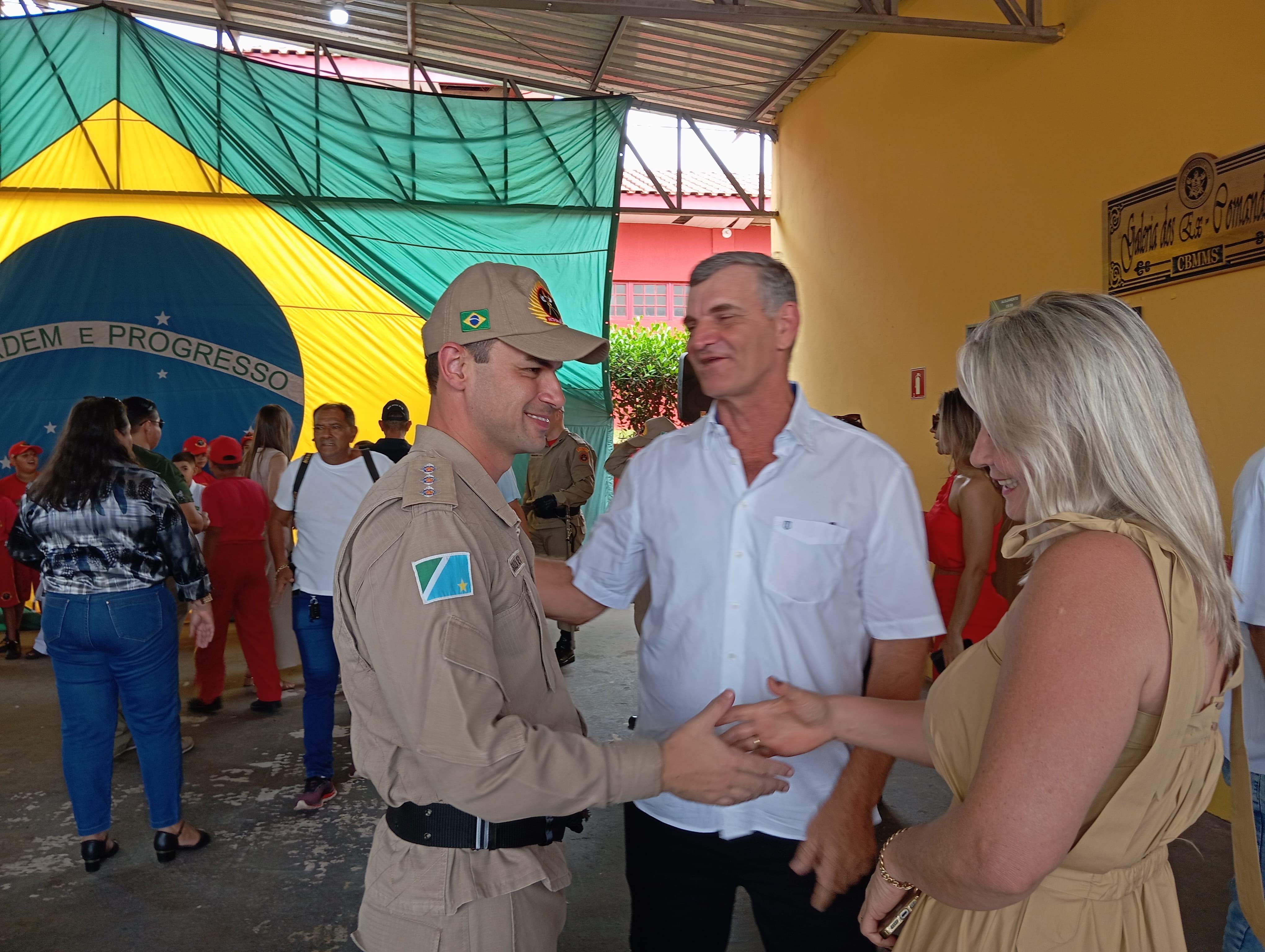 Prefeito Neco Pagliosa participa da passagem de comando do Corpo de Bombeiros de Bela Vista