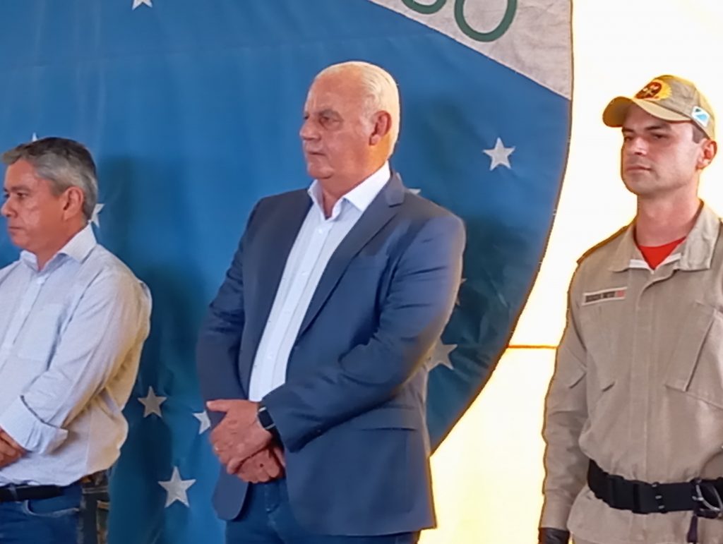 Prefeito Neco Pagliosa participa da passagem de comando do Corpo de Bombeiros de Bela Vista