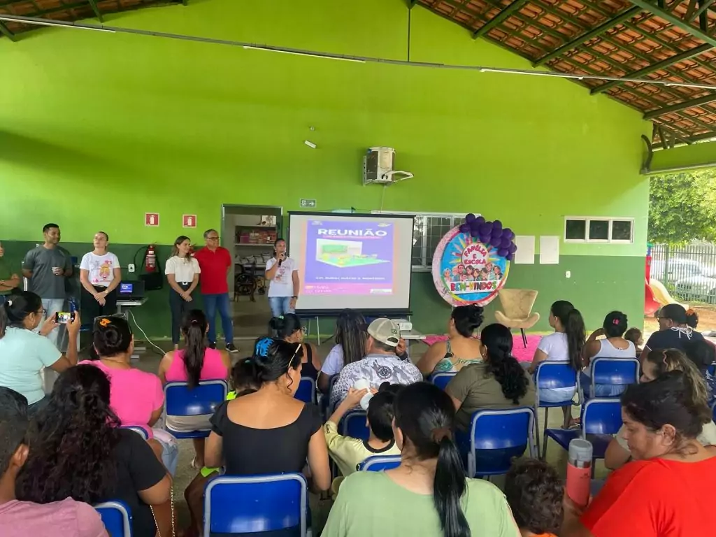 Escola Municipal Rural Inácio Silvestre Monteiro realiza primeira reunião de pais de 2025