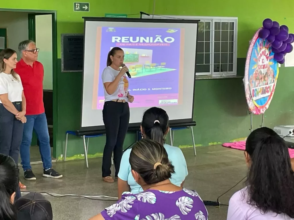 Escola Municipal Rural Inácio Silvestre Monteiro realiza primeira reunião de pais de 2025