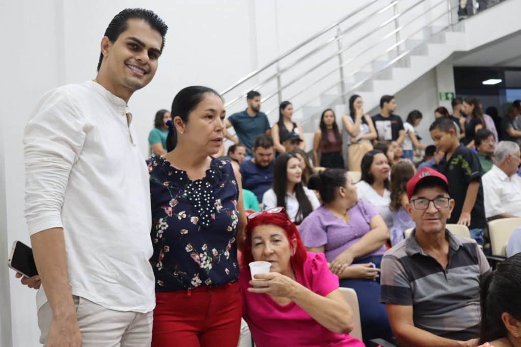 Convenções homologam Hélio Acosta candidato a prefeito e Alfredo Soares a vice para as Eleições Suplementares de 2025