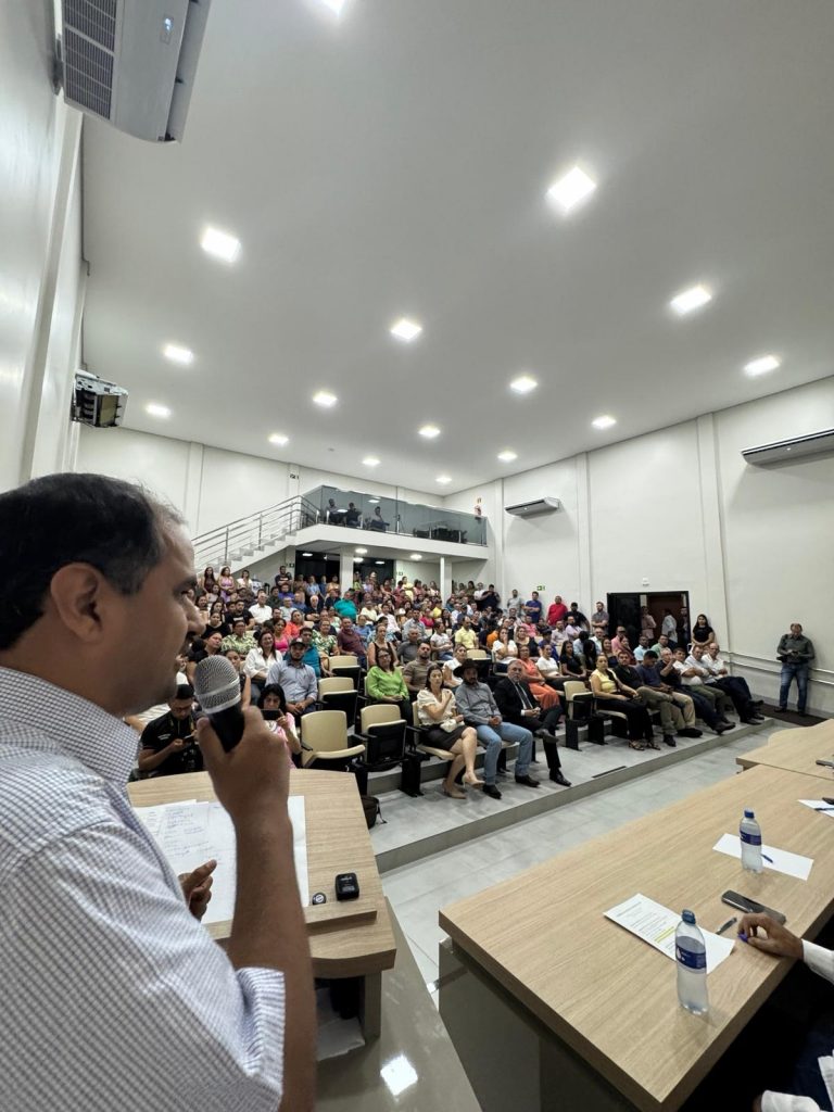 Convenções homologam Hélio Acosta candidato a prefeito e Alfredo Soares a vice para as Eleições Suplementares de 2025