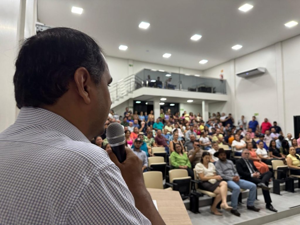 Convenções homologam Hélio Acosta candidato a prefeito e Alfredo Soares a vice para as Eleições Suplementares de 2025