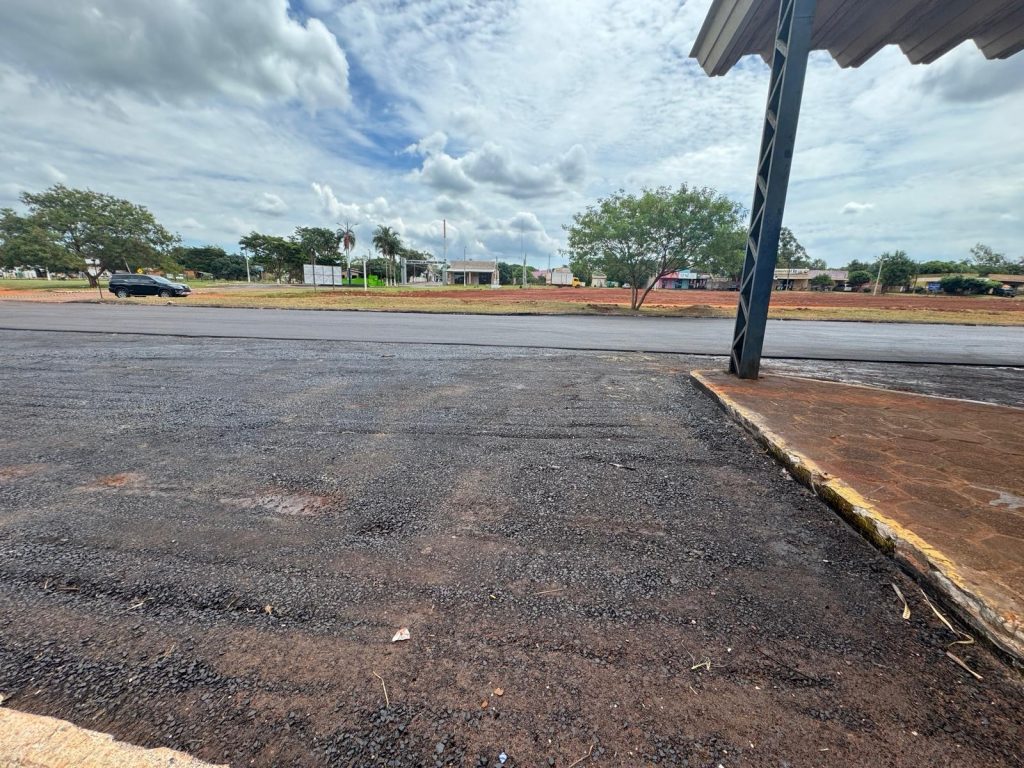 Prefeitura de Paranhos recupera acesso e estacionamento da rodoviária