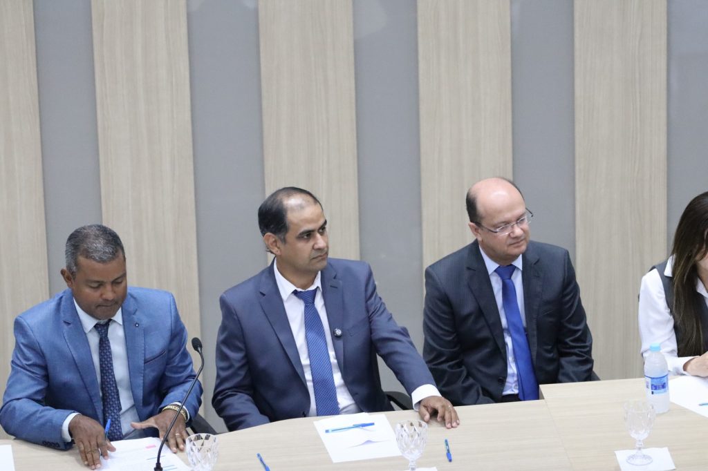 Paranhos realiza cerimônia de posse com presença de autoridades estaduais e municipais Paranhos realiza cerimônia de posse com presença de autoridades estaduais e municipais