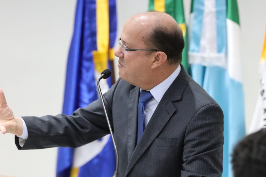 Paranhos realiza cerimônia de posse com presença de autoridades estaduais e municipais Paranhos realiza cerimônia de posse com presença de autoridades estaduais e municipais