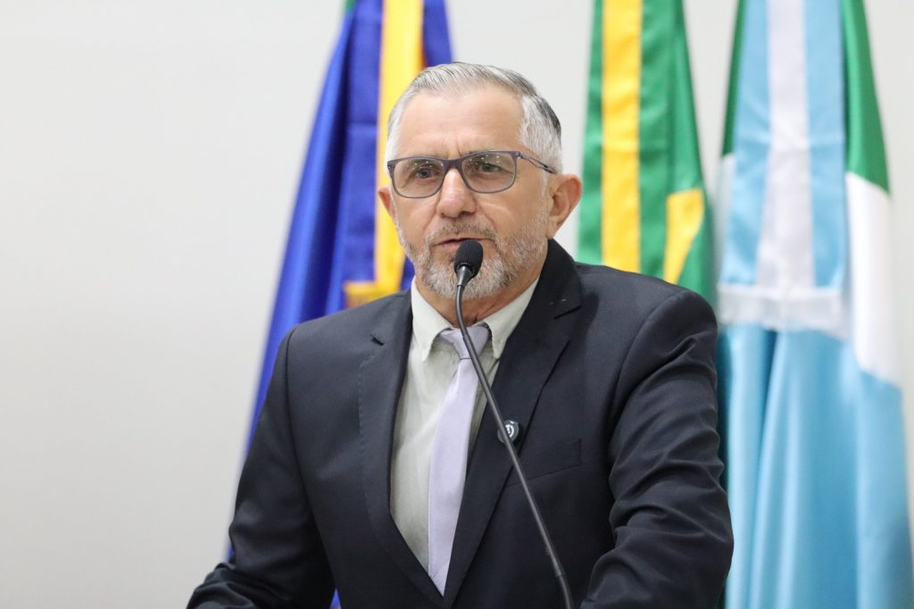 Paranhos realiza cerimônia de posse com presença de autoridades estaduais e municipais Paranhos realiza cerimônia de posse com presença de autoridades estaduais e municipais