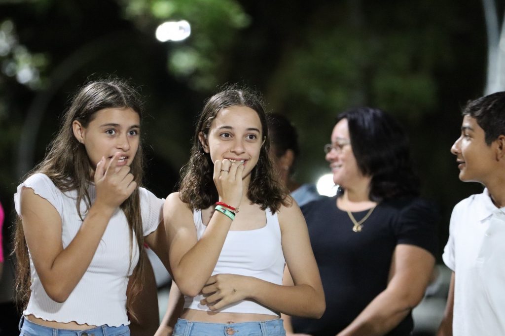 Show de manobras reúne grande público na noite de aniversário de Tacuru Show de manobras reúne grande público na noite de aniversário de Tacuru