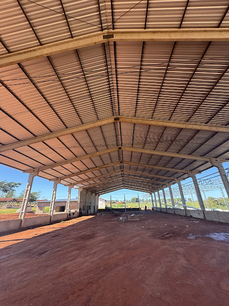 Avançam as obras de estruturação do Parque Vinícius Menegaz Prado em Tacuru Avançam as obras de estruturação do Parque Vinícius Menegaz Prado em Tacuru