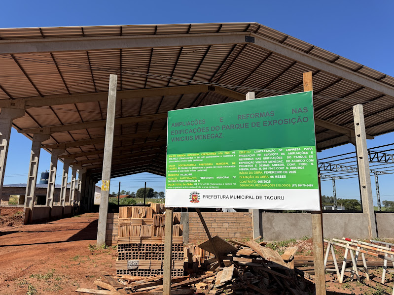 Avançam as obras de estruturação do Parque Vinícius Menegaz Prado em Tacuru Avançam as obras de estruturação do Parque Vinícius Menegaz Prado em Tacuru