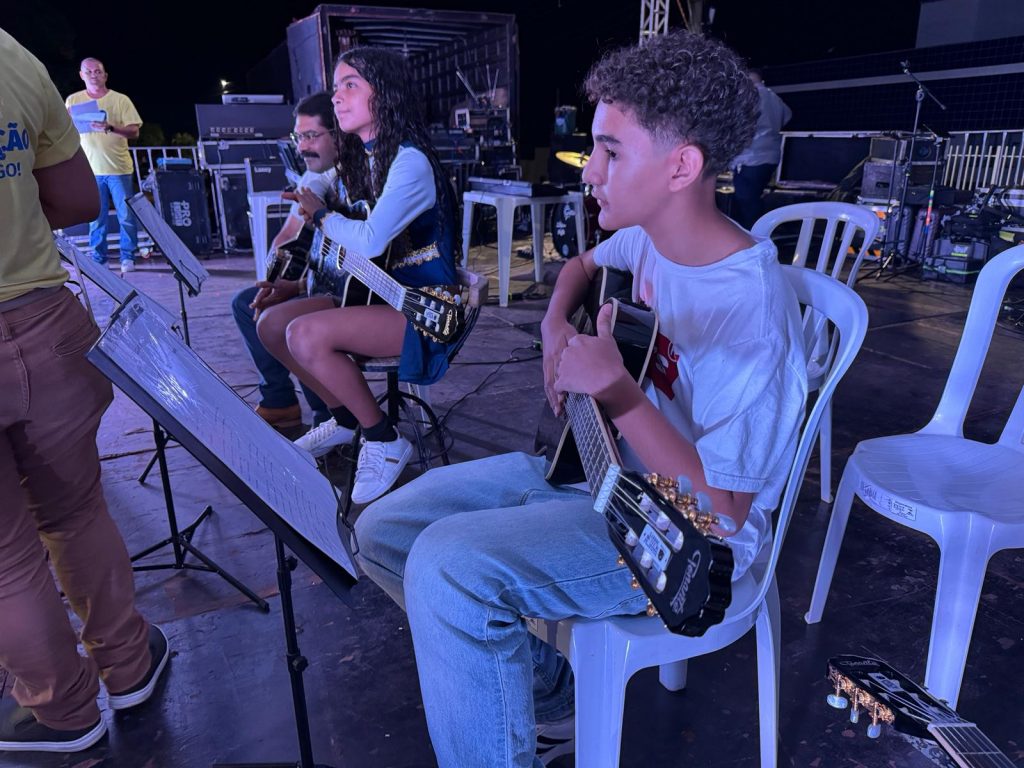 Prefeito Neco Pagliosa comemora sucesso da programação dos 60 anos de Caracol Prefeito Neco Pagliosa comemora sucesso da programação dos 60 anos de Caracol